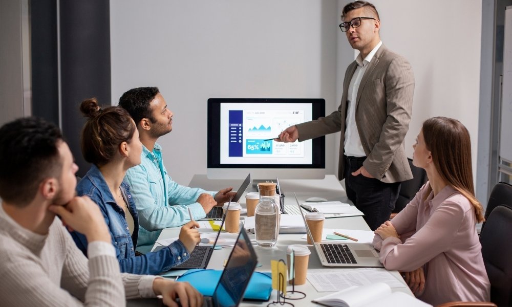 Logo Eğitim ve Danışmanlık